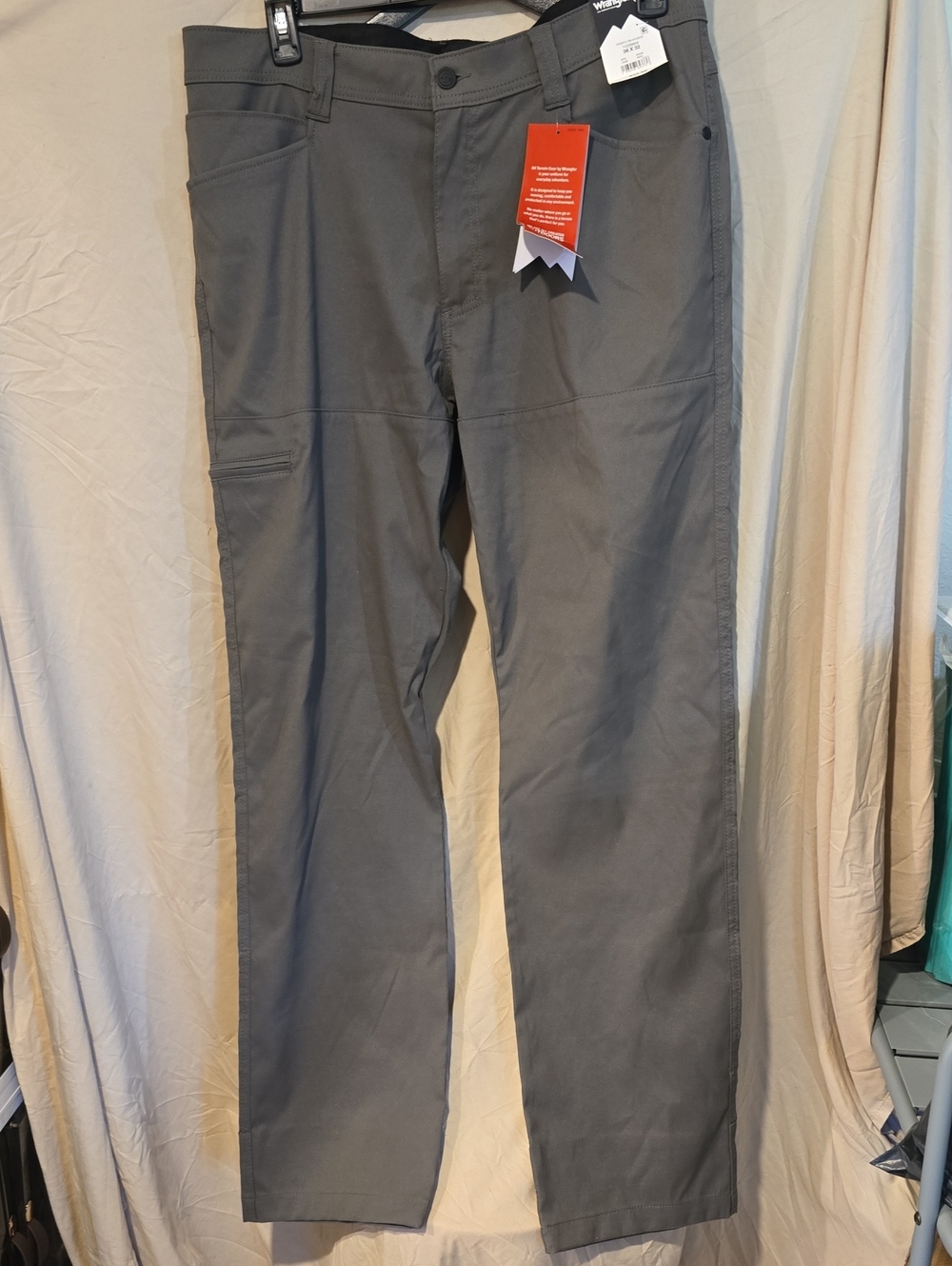Wrangler Men's Gray Chinos - Straight Leg